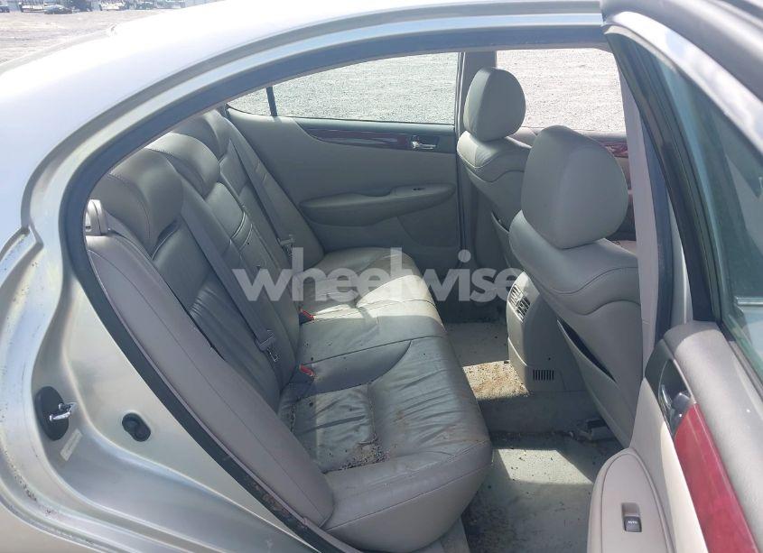 Photo 8 of 2002 Lexus Es 300 (VIN JTHBF30G220025571)