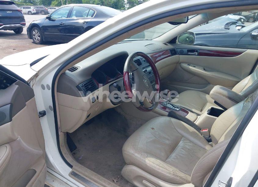 Photo 5 of 2003 Lexus Es 300 (VIN JTHBF30G330126524)