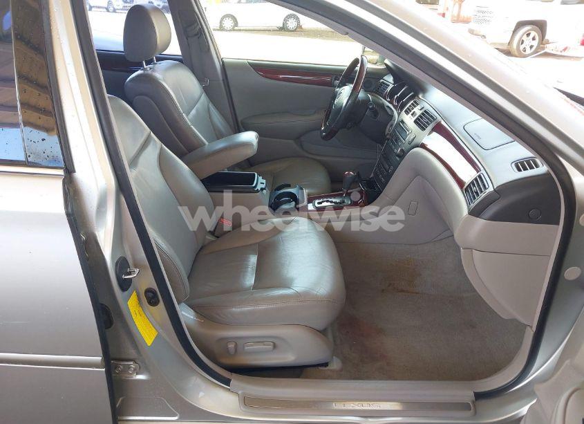 Photo 5 of 2003 Lexus Es 300 (VIN JTHBF30G330140505)