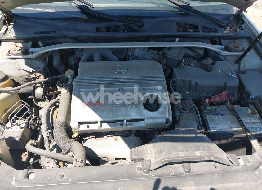 Photo 10 of 2002 Lexus Es 300 (VIN JTHBF30G420012742)