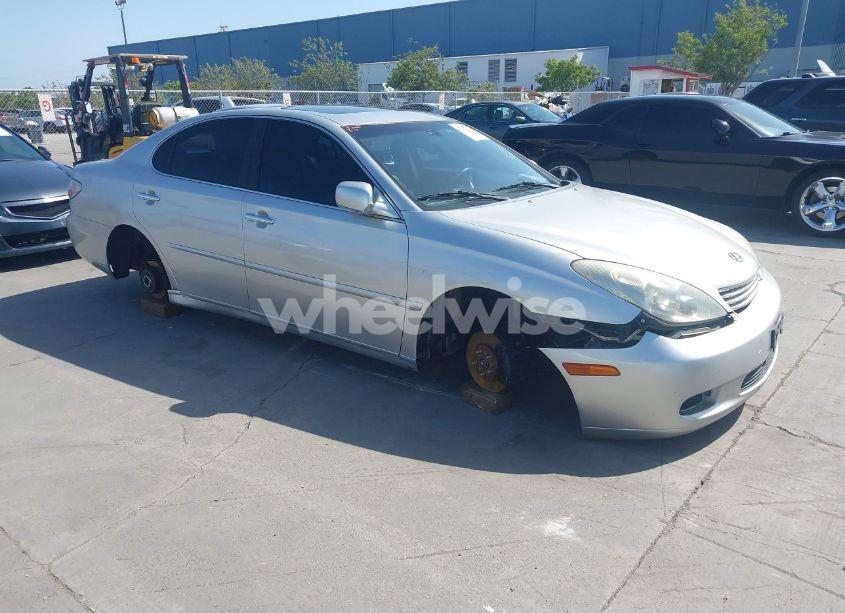 2002 Lexus Es 300 (VIN JTHBF30G425012470) main photo