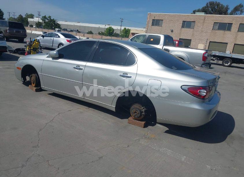 Photo 3 of 2002 Lexus Es 300 (VIN JTHBF30G425012470)