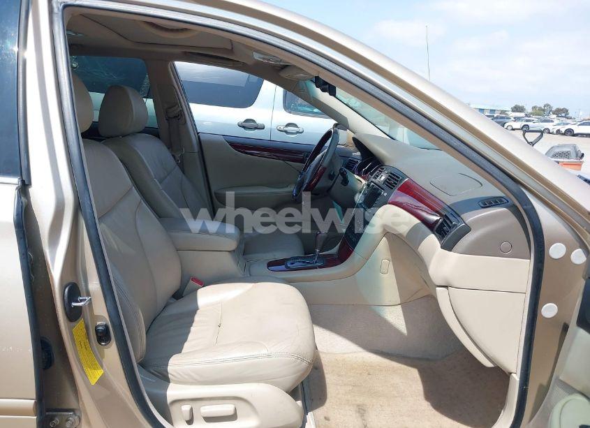 Photo 5 of 2003 Lexus Es 300 (VIN JTHBF30G430132283)