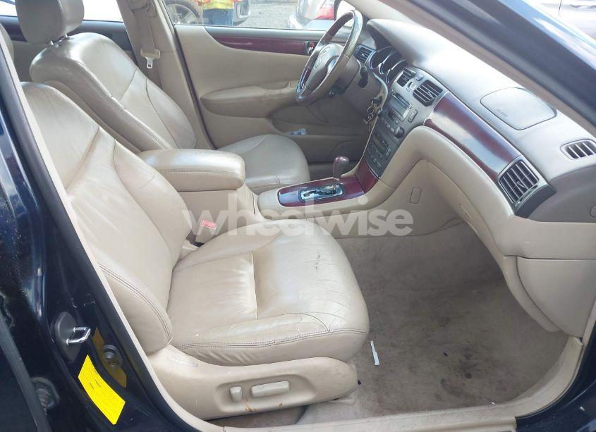 Photo 5 of 2003 Lexus Es 300 (VIN JTHBF30G430149911)