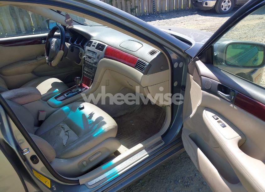 Photo 5 of 2002 Lexus Es 300 (VIN JTHBF30G520016900)