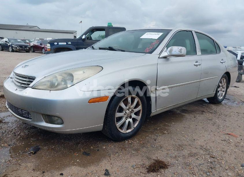 Photo 2 of 2002 Lexus Es 300 (VIN JTHBF30G525019248)