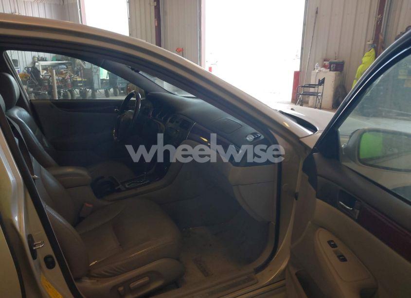 Photo 5 of 2003 Lexus Es 300 (VIN JTHBF30G530090917)