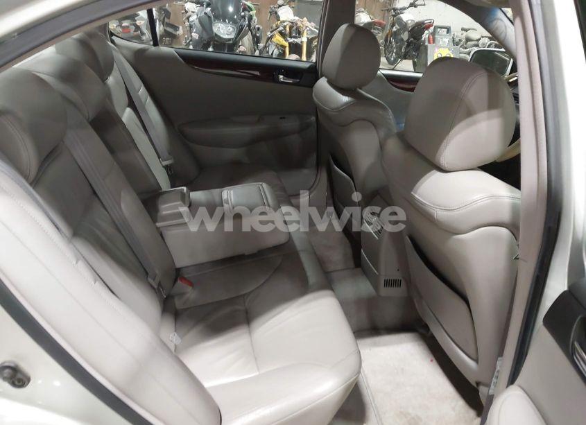 Photo 8 of 2002 Lexus Es 300 (VIN JTHBF30G620021037)