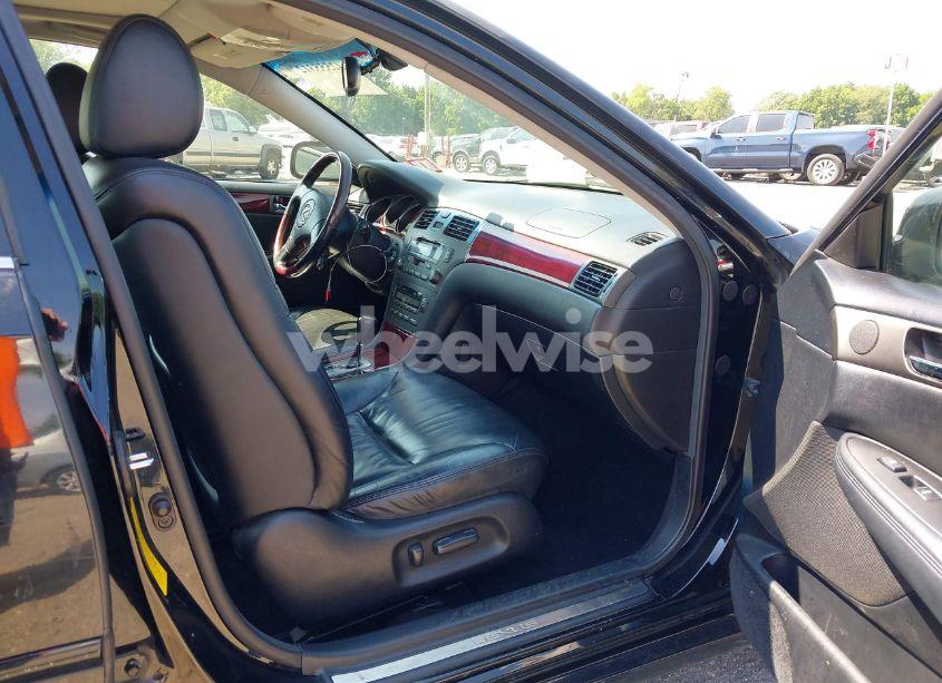 Photo 5 of 2002 Lexus Es 300 (VIN JTHBF30G720044987)