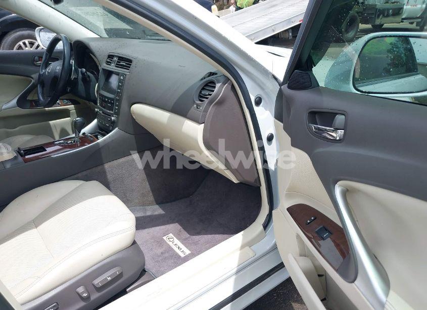 Photo 5 of 2010 Lexus Is 250 (VIN JTHBF5C20A5122748)