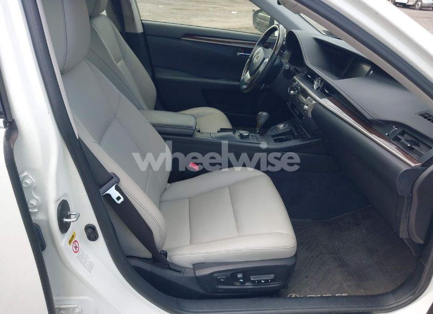Photo 5 of 2013 Lexus Es 350 (VIN JTHBK1GG0D2022357)