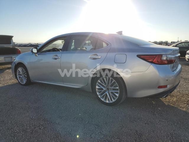 Photo 4 of 2016 LEXUS ES 350 (VIN JTHBK1GG2G2223438)