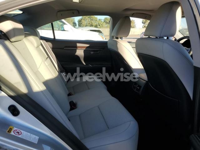 Photo 5 of 2016 LEXUS ES 350 (VIN JTHBK1GG2G2223438)