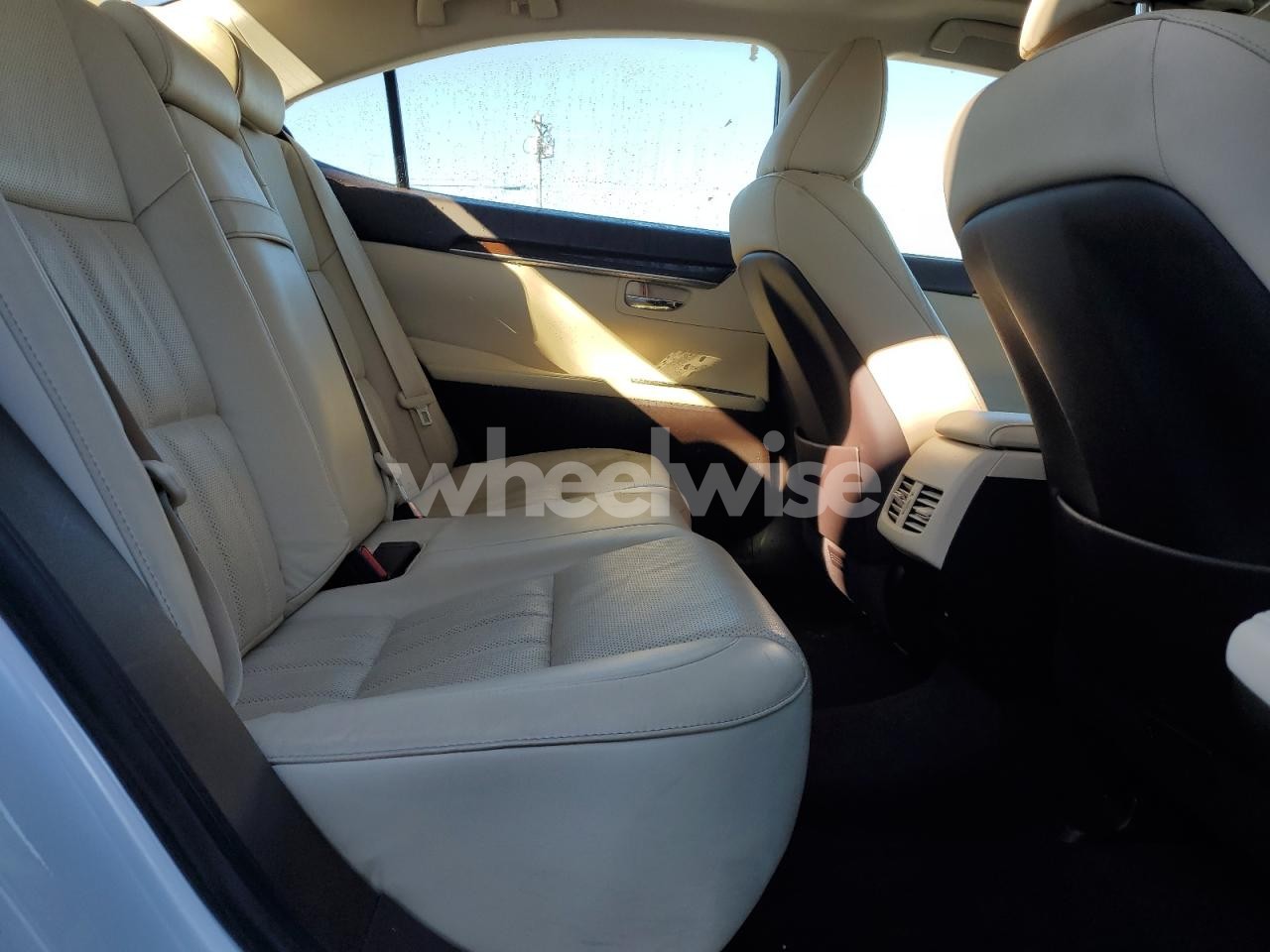 Photo 10 of 2016 LEXUS ES 350 (VIN JTHBK1GG2G2232060)