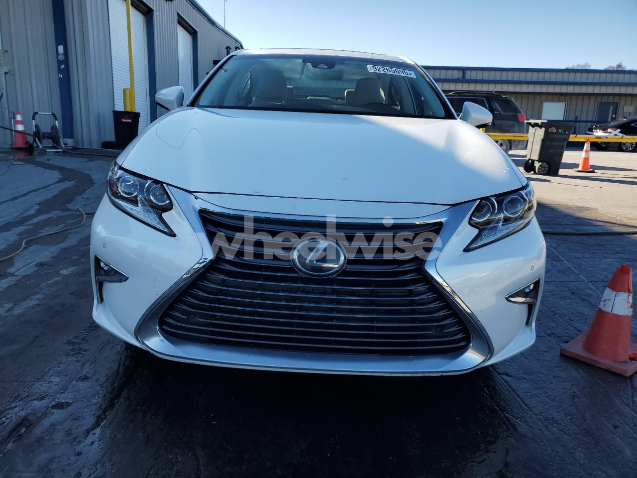 Photo 5 of 2016 LEXUS ES 350 (VIN JTHBK1GG2G2232060)