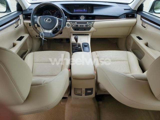2015 LEXUS ES 350 (VIN JTHBK1GG7F2159203) main photo
