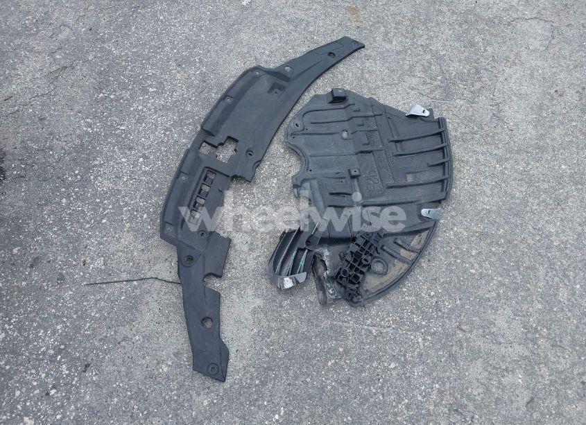 Photo 12 of 2018 Lexus Es 300H (VIN JTHBW1GG1J2188211)