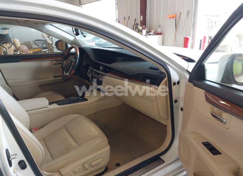 Photo 5 of 2014 Lexus Es 300H (VIN JTHBW1GG2E2067189)