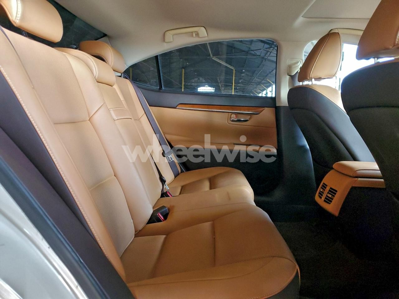 Photo 10 of 2016 LEXUS ES 300H (VIN JTHBW1GG2G2105720)