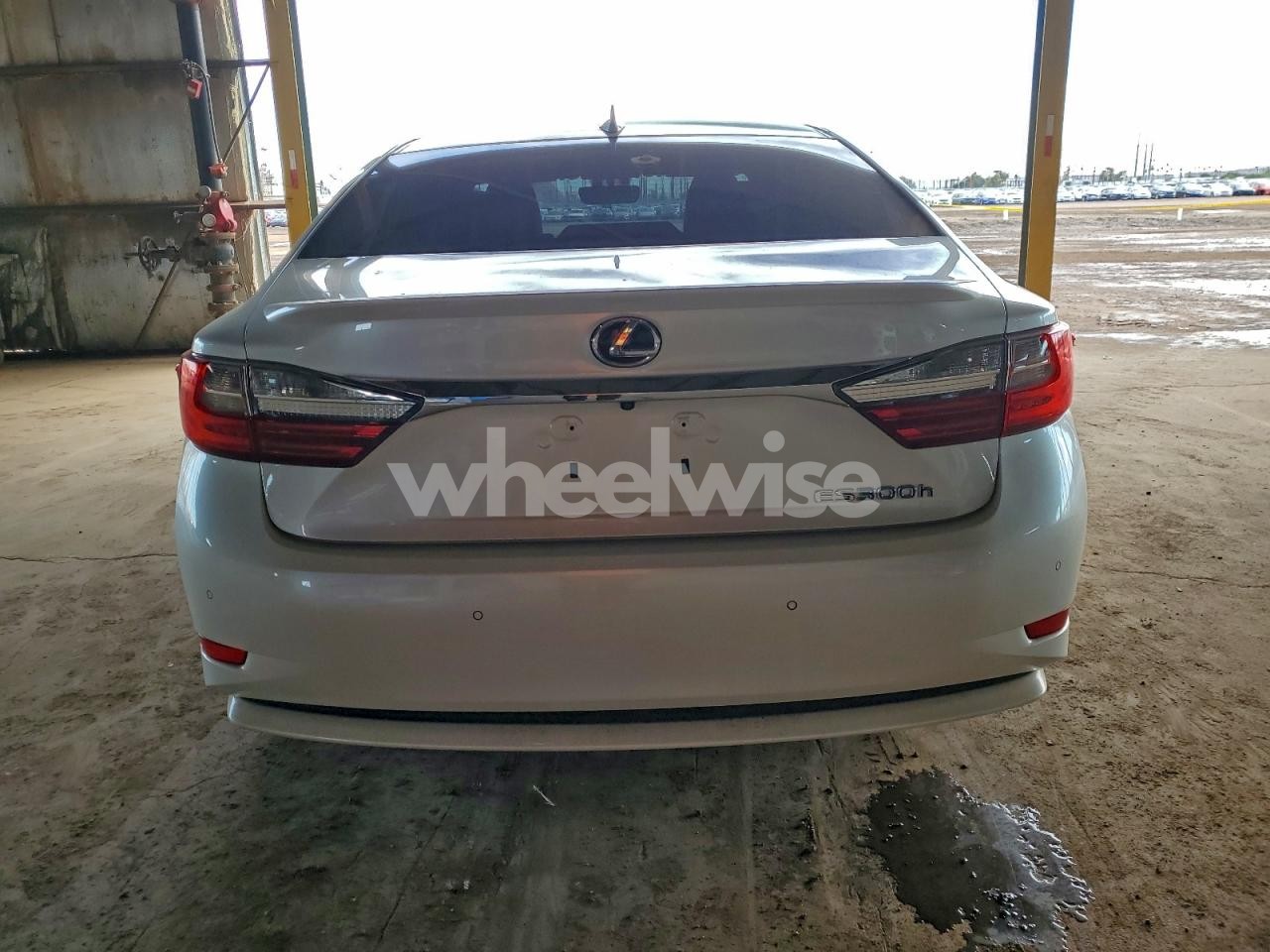 Photo 6 of 2016 LEXUS ES 300H (VIN JTHBW1GG2G2105720)