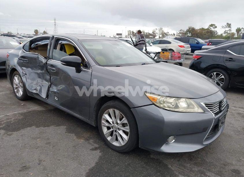 2013 Lexus Es 300H (VIN JTHBW1GG5D2017997) main photo