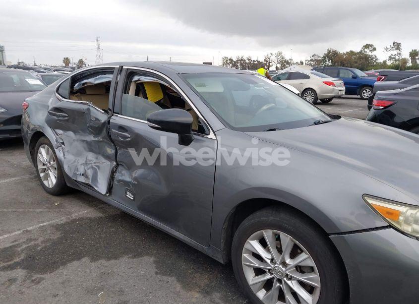 Photo 6 of 2013 Lexus Es 300H (VIN JTHBW1GG5D2017997)