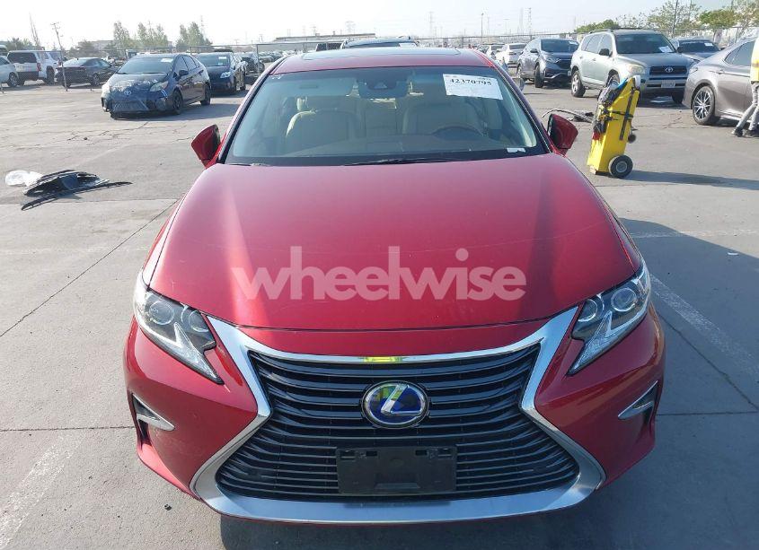 Photo 13 of 2018 Lexus Es 300H (VIN JTHBW1GG5J2193461)