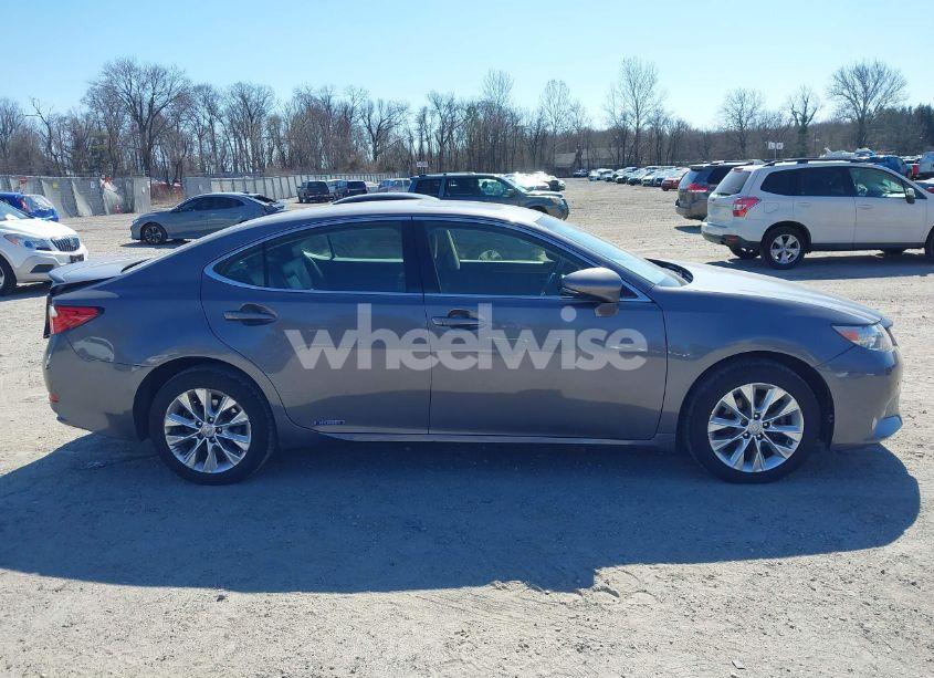 Photo 13 of 2014 Lexus Es 300H (VIN JTHBW1GG6E2071083)