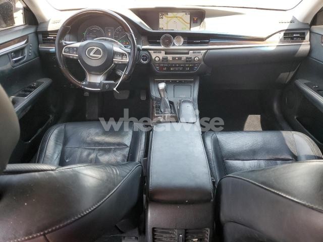 Photo 10 of 2016 LEXUS ES 300H (VIN JTHBW1GG7G2110945)