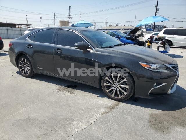 Photo 4 of 2016 LEXUS ES 300H (VIN JTHBW1GG7G2110945)