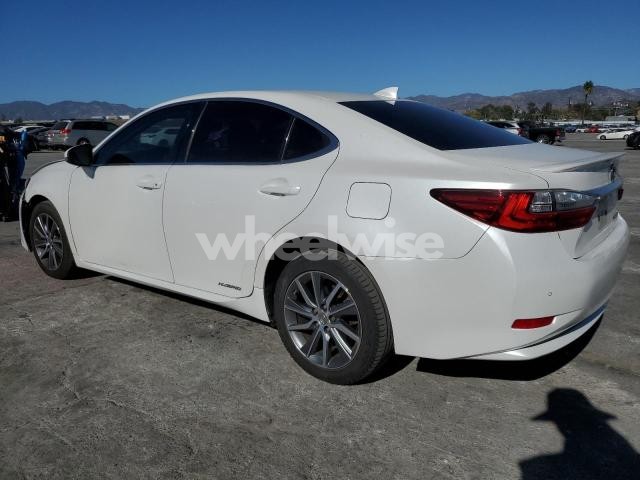 Photo 6 of 2016 LEXUS ES 300H (VIN JTHBW1GG7G2123209)