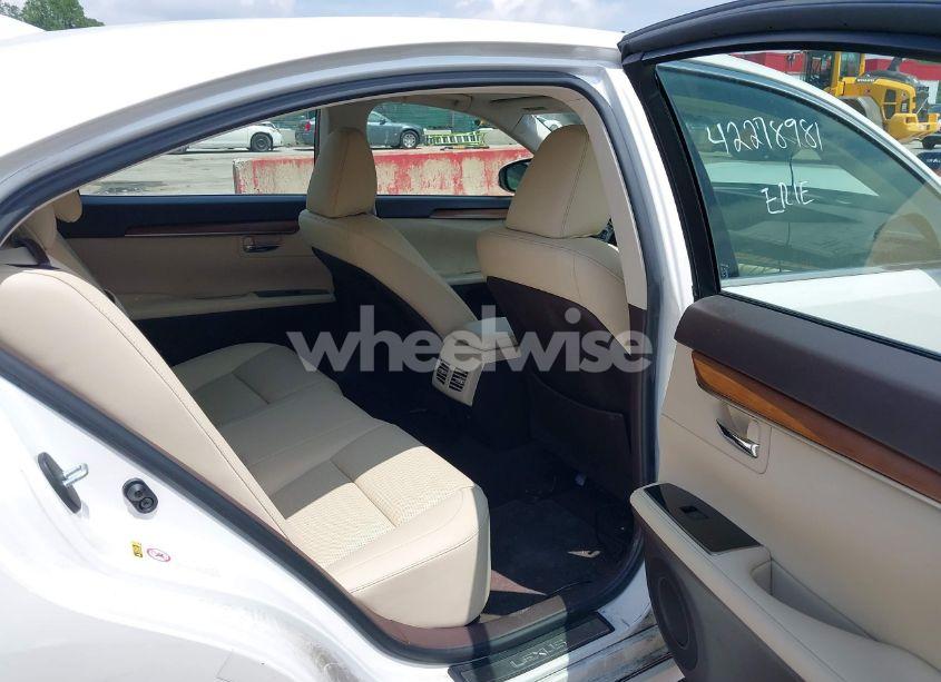 Photo 8 of 2016 Lexus Es 300H (VIN JTHBW1GG8G2110372)