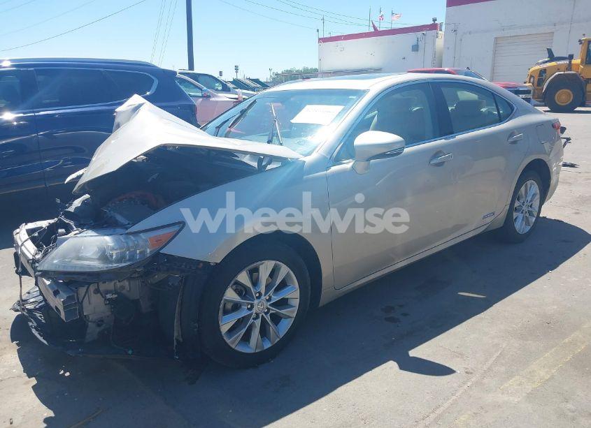 Photo 2 of 2013 Lexus Es 300H (VIN JTHBW1GG9D2012639)
