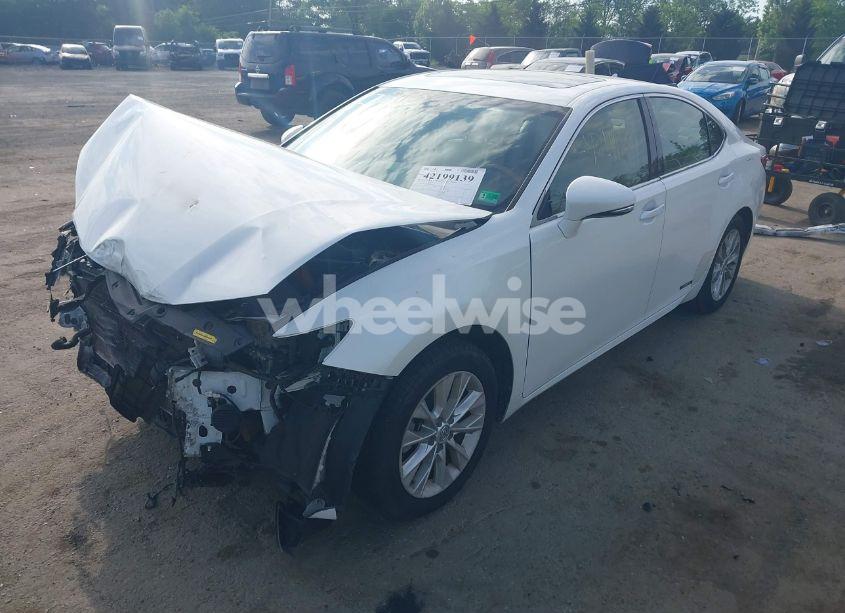 Photo 2 of 2013 Lexus Es 300H (VIN JTHBW1GG9D2026119)
