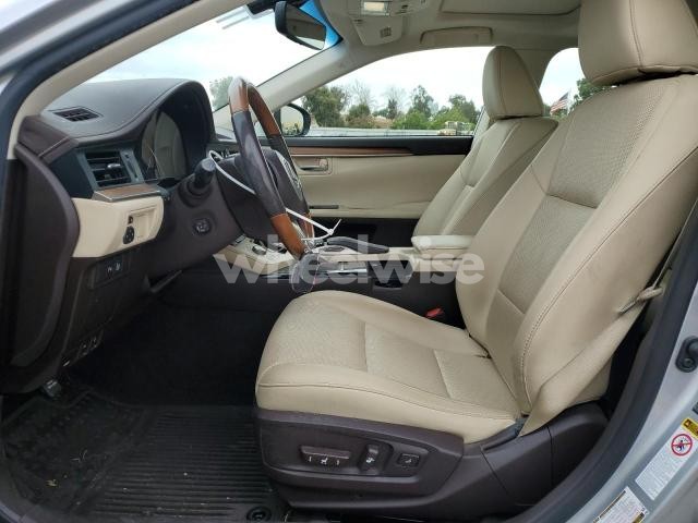 Photo 11 of 2016 LEXUS ES 300H (VIN JTHBW1GGXG2112673)