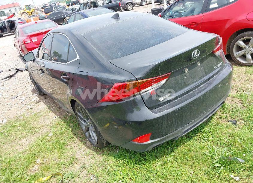 Photo 3 of 2018 Lexus Is 350 (VIN JTHBZ1D26J5032387)