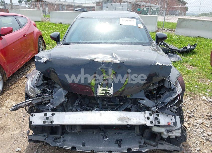 Photo 6 of 2018 Lexus Is 350 (VIN JTHBZ1D26J5032387)