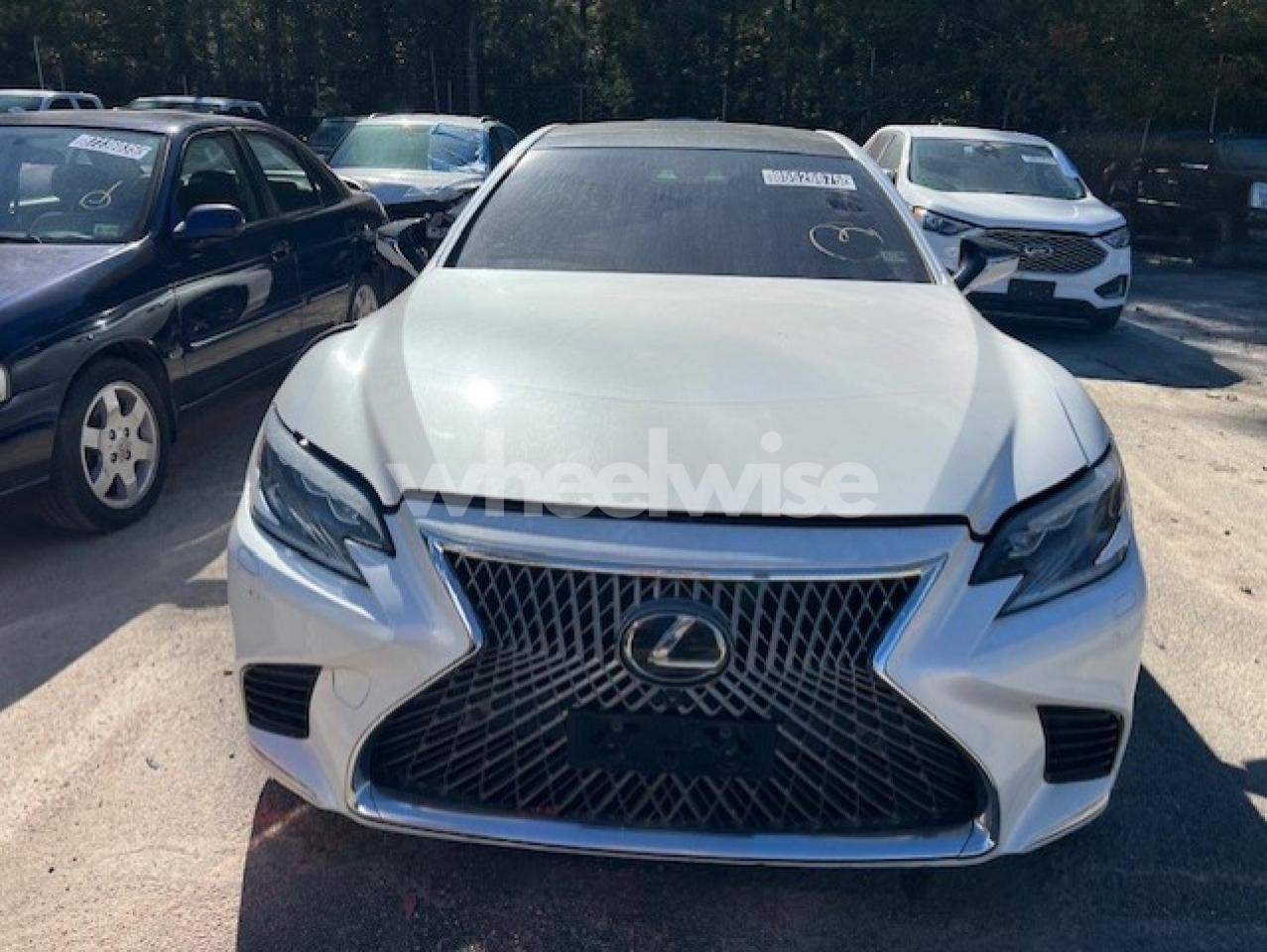 Photo 5 of 2018 LEXUS LS 500 (VIN JTHC5LFF6J5003841)