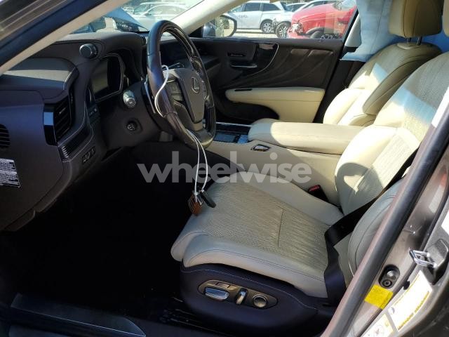Photo 7 of 2018 LEXUS LS 500 N/A (VIN JTHC5LFF7J5004562)