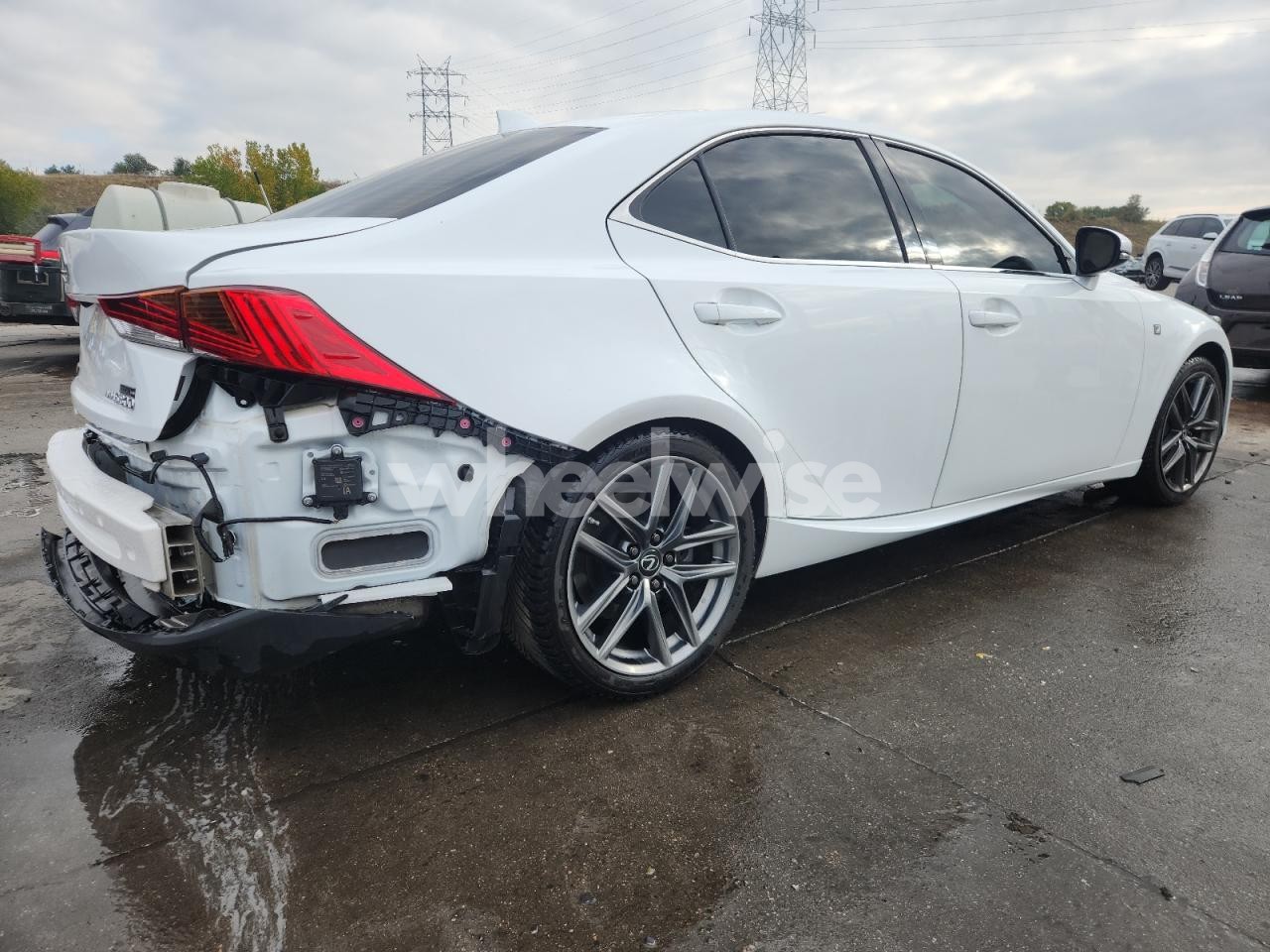Photo 3 of 2019 LEXUS IS 300 (VIN JTHC81D26K5035251)