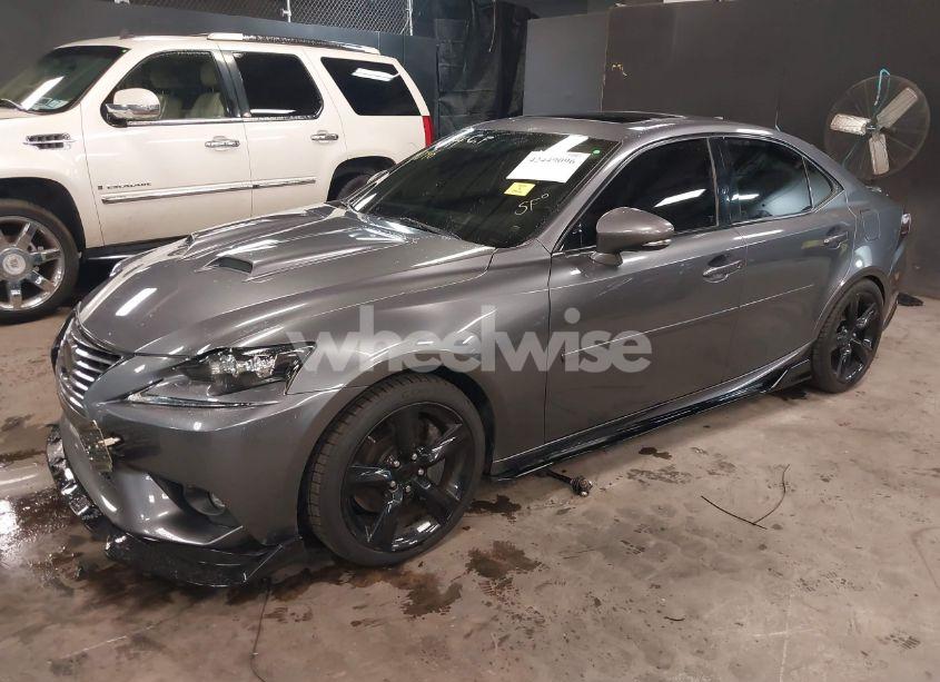 Photo 2 of 2015 Lexus Is 350 (VIN JTHCE1D27F5006890)