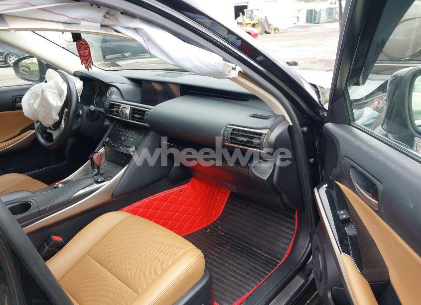 Photo 5 of 2017 Lexus Is 300 (VIN JTHCM1D29H5023566)