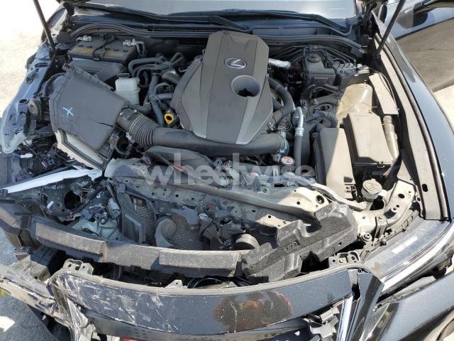 Photo 6 of 2022 LEXUS IS 300 (VIN JTHDA1D27N5120709)