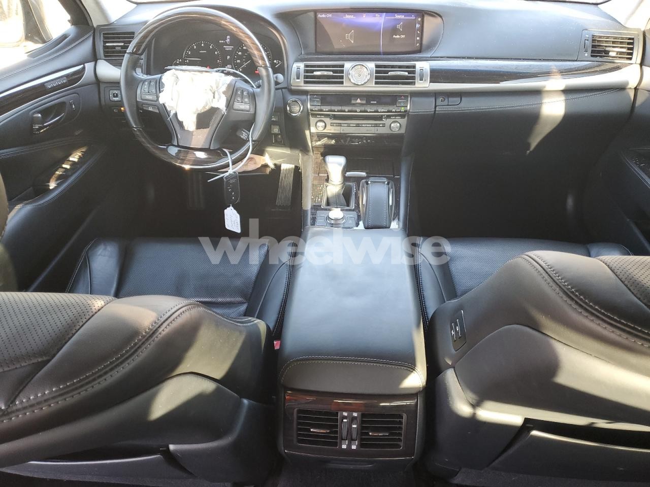 Photo 8 of 2017 LEXUS LS 460L (VIN JTHDL5EF1H5008186)