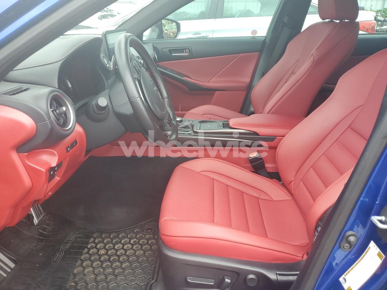 Photo 7 of 2022 LEXUS IS 300 (VIN JTHG81F20N5049570)