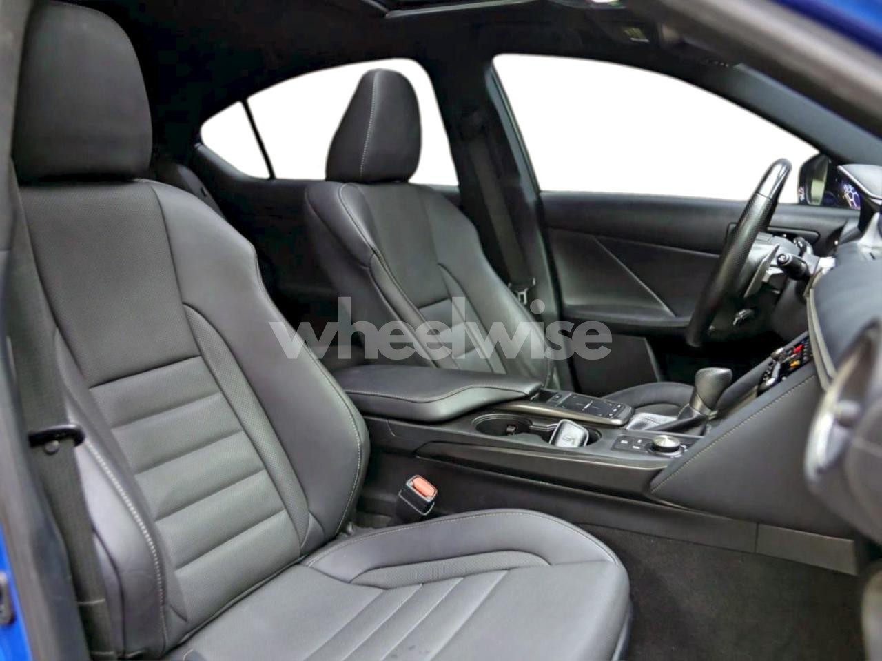 Photo 5 of 2021 LEXUS IS 350 F SPORT (VIN JTHGZ1B29M5044465)