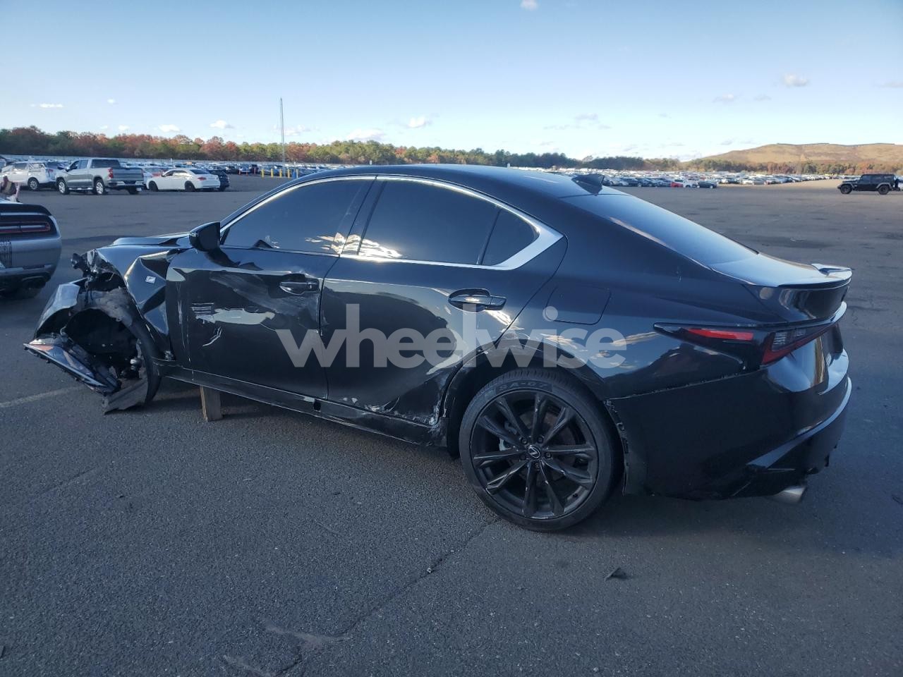 Photo 2 of 2024 LEXUS IS 350 F SPORT (VIN JTHGZ1E24R5035935)