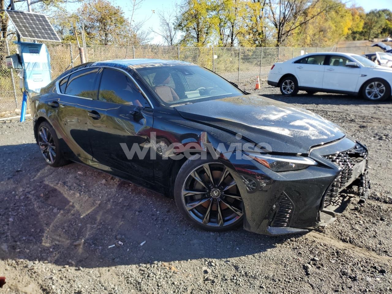 Photo 4 of 2025 LEXUS IS 350 F SPORT DESIGN (VIN JTHGZ1E26S5040673)