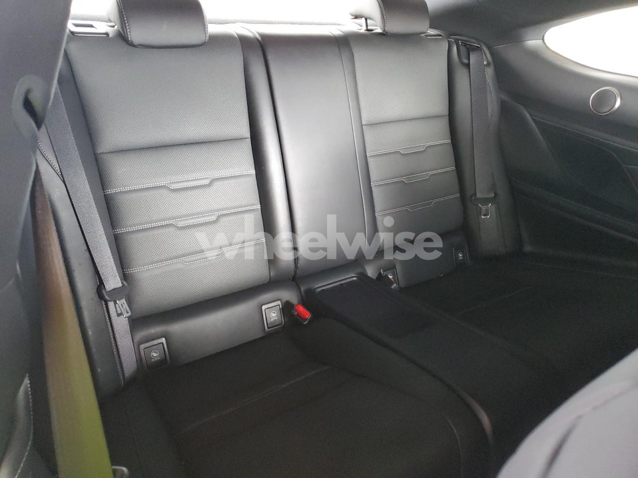 Photo 10 of 2016 LEXUS RC 350 (VIN JTHHE5BC2G5013675)