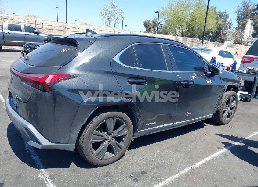 Photo 14 of 2021 Lexus Ux 250H (VIN JTHP9JBH2M2048461)